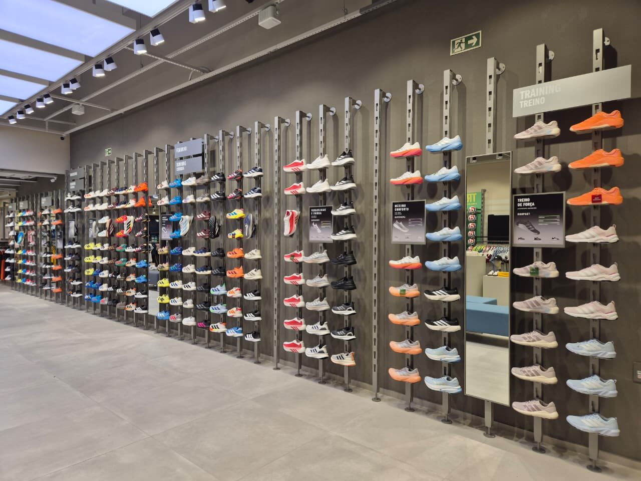 Adidas · Shopping Flamboyant, foto 3 da obra executada pela Rogal Engenharia